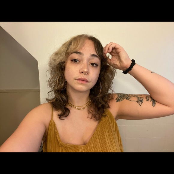 Meet your Posher, Lily - Picture 1 of 1